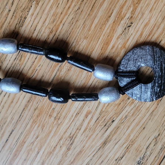 Assorted Jewelry And Keychains - Picture 4 of 15